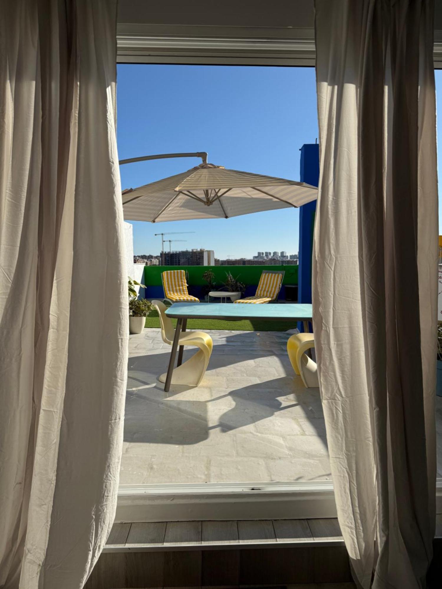 Petite Penthouse With The Sunniest Terrace In Valencia Leilighet Eksteriør bilde